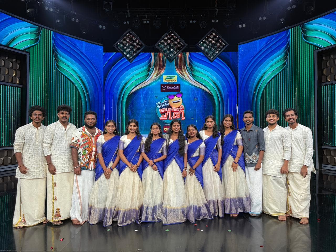 Bhairavi Bhajans at Oru Chiri Iru Chiri Bumber Chiri
